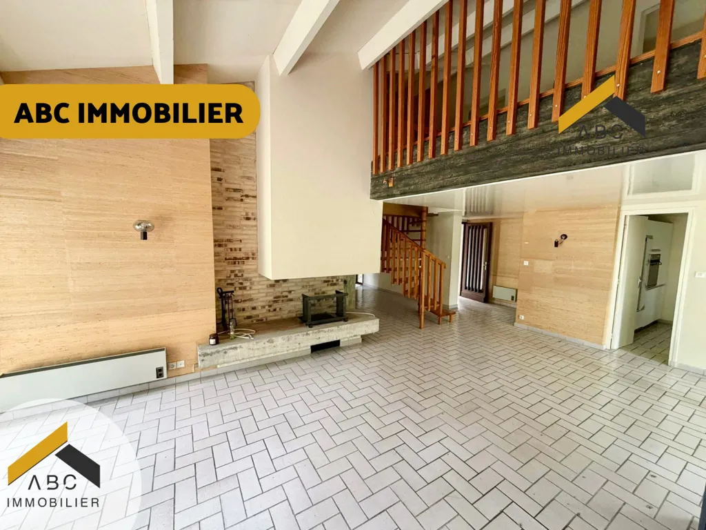 Elutuba - Architect's House with Pool in Orange