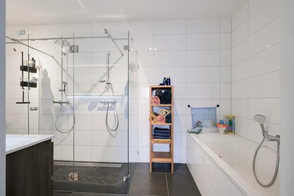 Salles de bain - Luxury Waterfront Apartment in Doetinchem