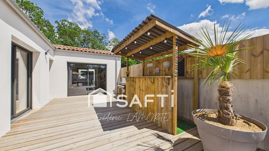 Terrasse - Maison Contemporaine avec Piscine à Proximité