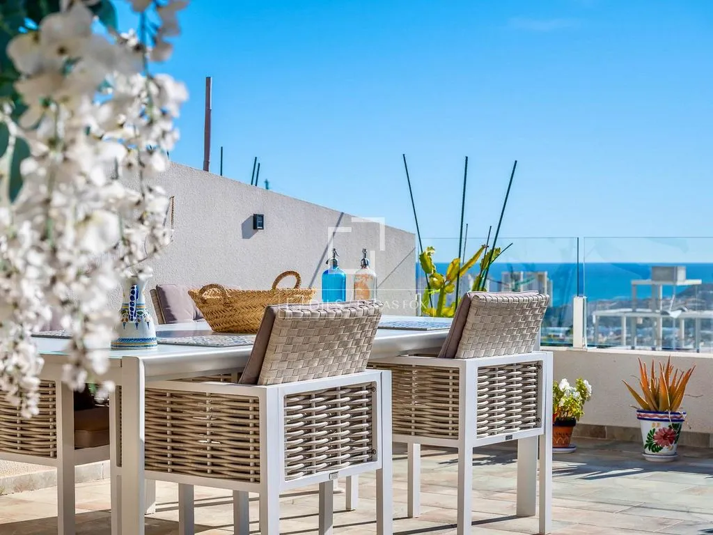 Terrass - Luxury Penthouse with Sea View in Finestrat