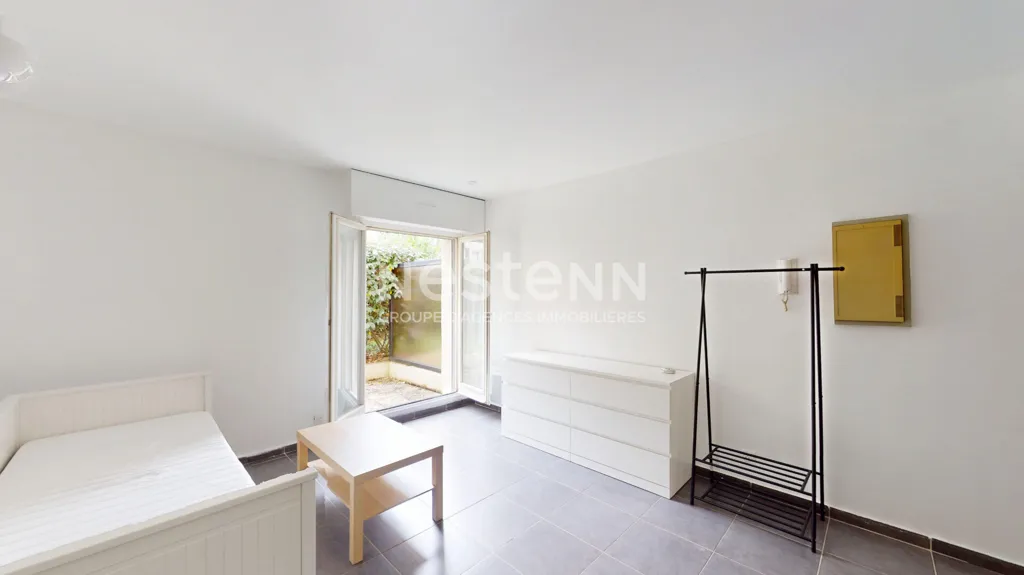 Chambres - Studio Meublé avec Terrasse et Jardin à Antony