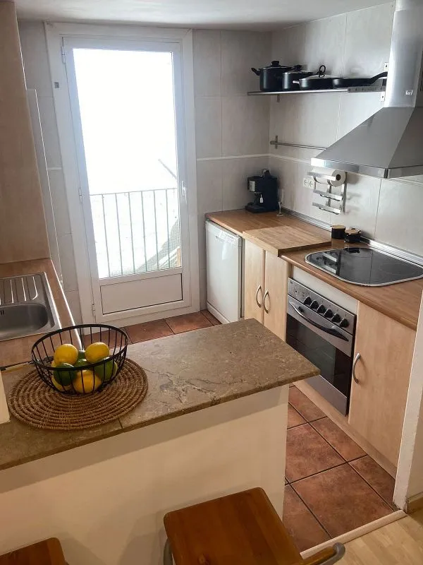 Köök - 1-Bedroom Furnished Flat in Vila de Gràcia