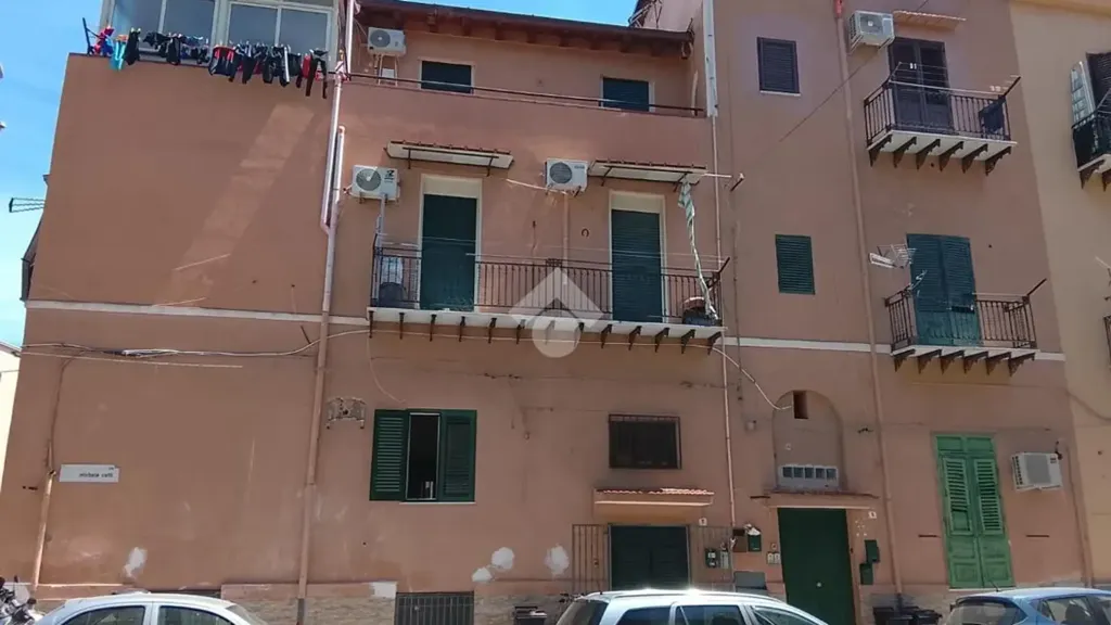 Välivaade - Three-Bedroom Apartment with Balcony in Palermo