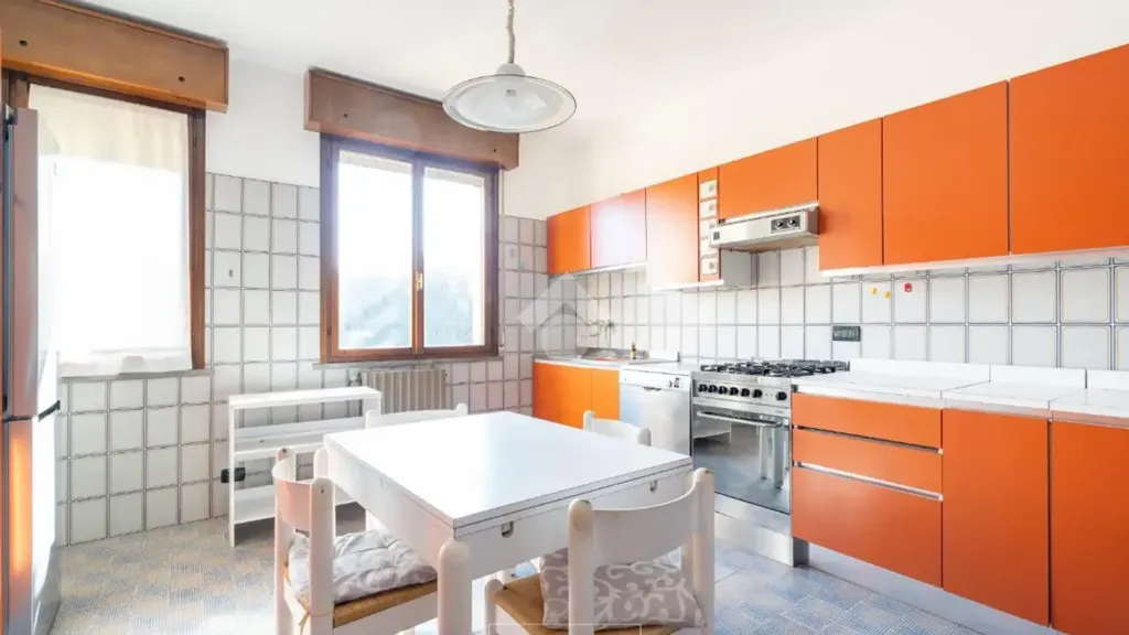 Cuisine - Two-Level Attico with Terraces in Vignola