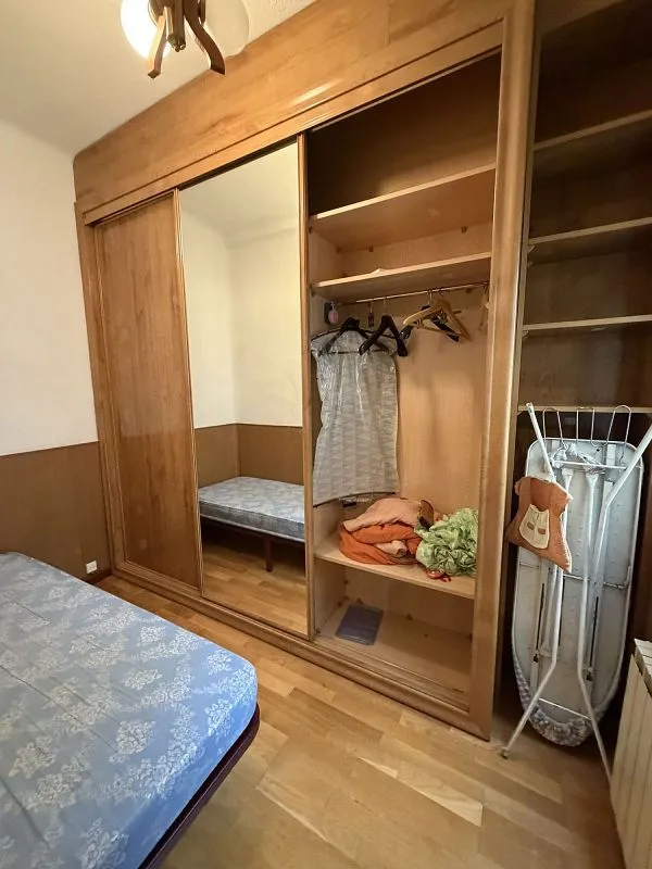 Chambres - 3-Bedroom Flat with South Orientation in Chamberí
