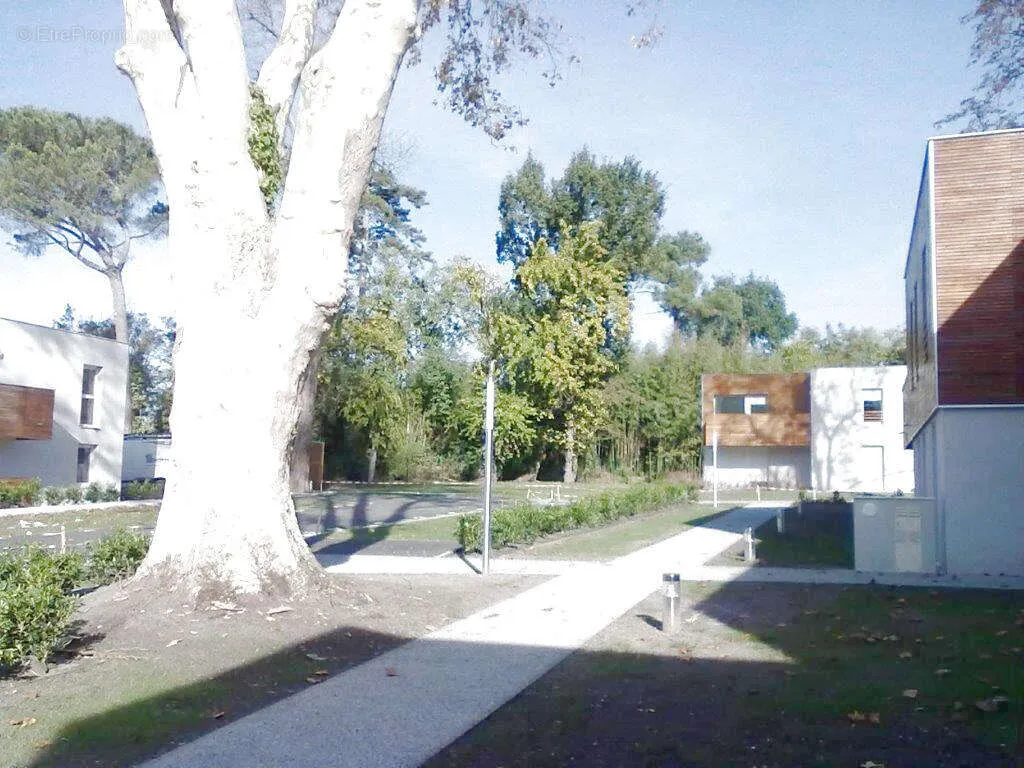 Aed - T3 with Loggia in Mérignac