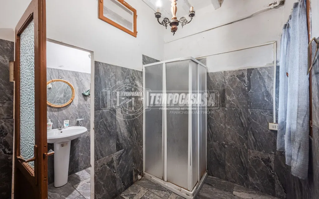 Vannitoad - Two-Bedroom Apartment in Vignola's Historic Centre