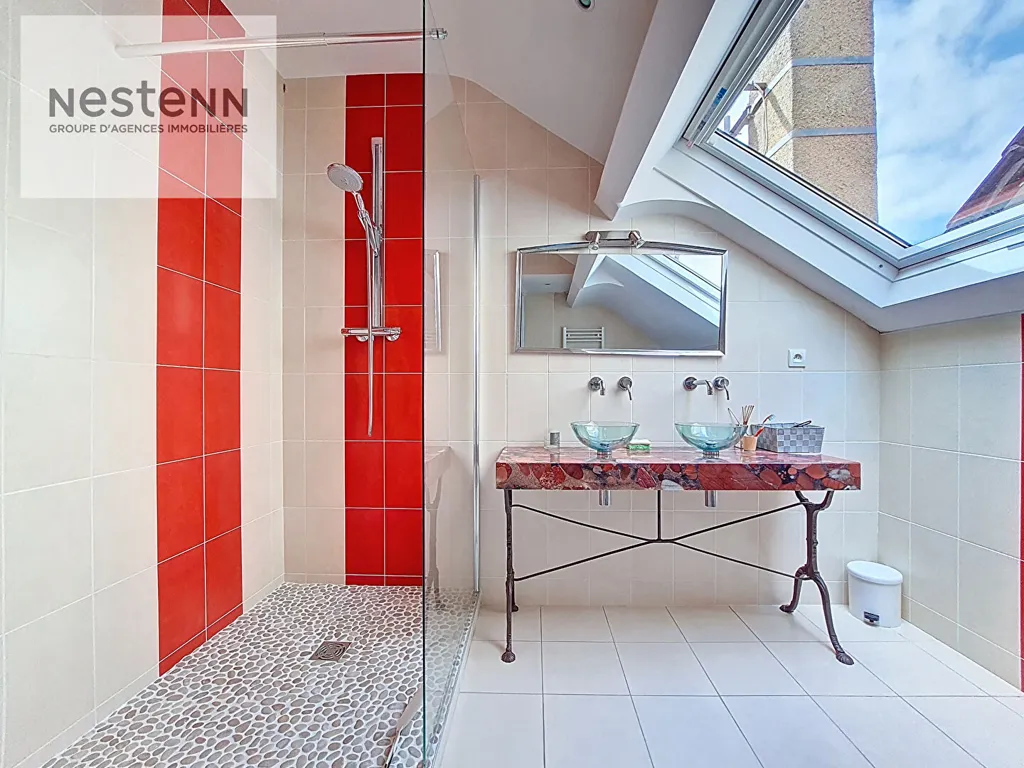 Bathrooms - 1930s House with Garden in Orleans