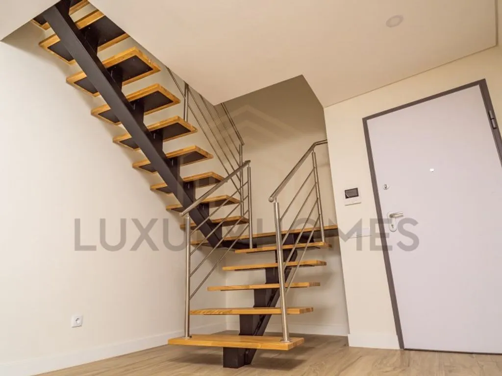 Pièces - Luxury Duplex with Terrace in Almancil