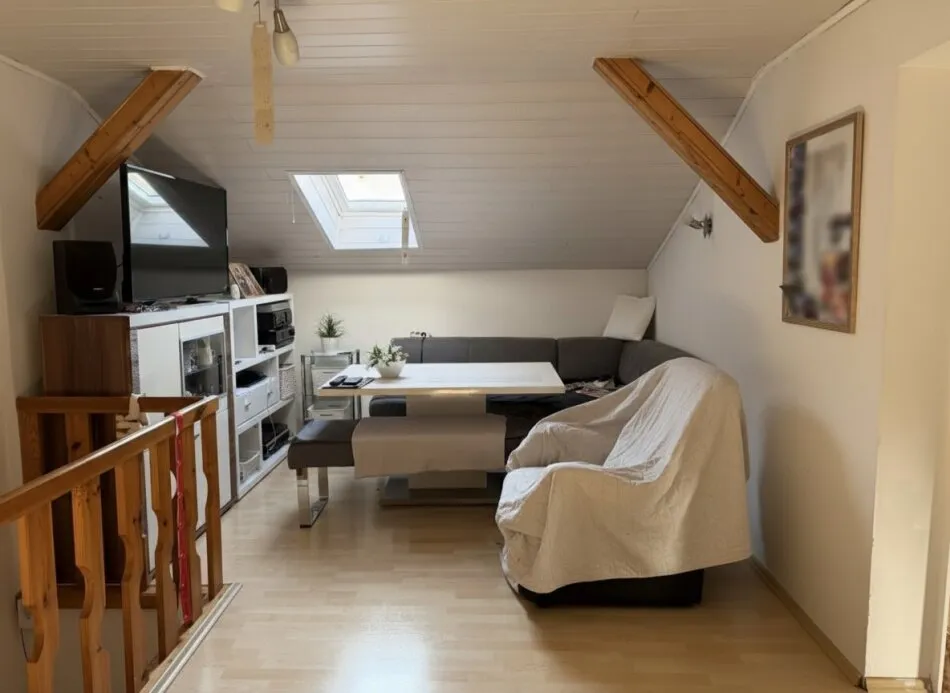 Pièces - Multi-Generational House with Garden in Enns