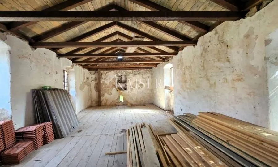 Pièces - Stone House for Renovation in Lukoran, Ugljan