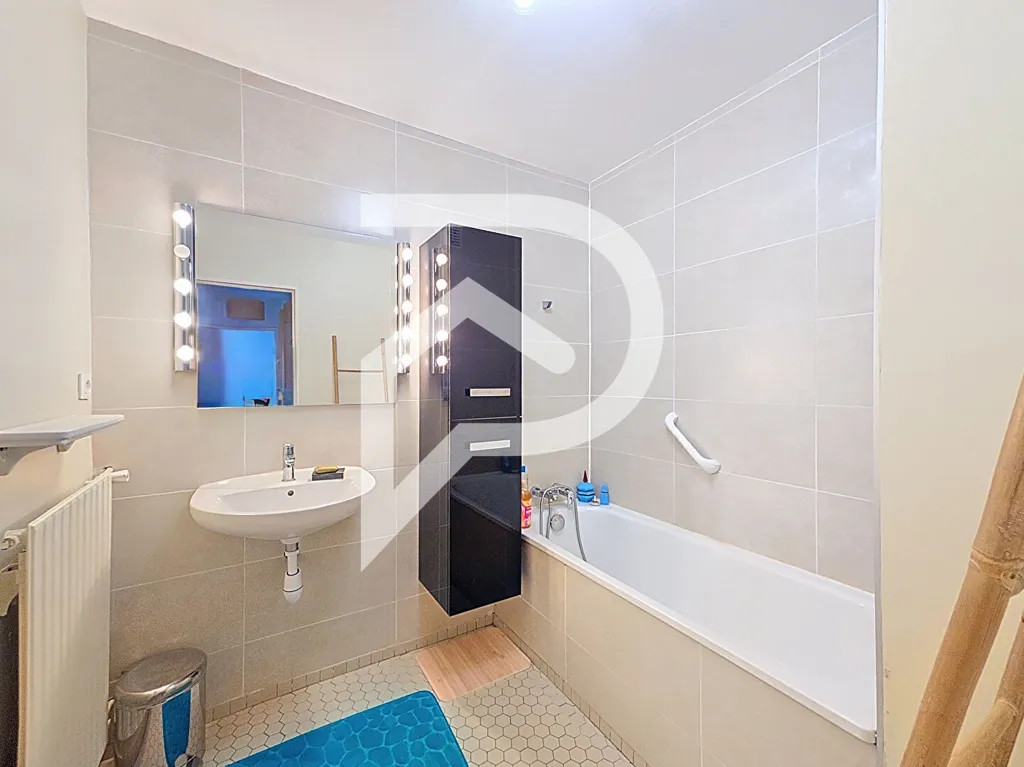 Vannitoad - Flat with Balcony in Colomiers