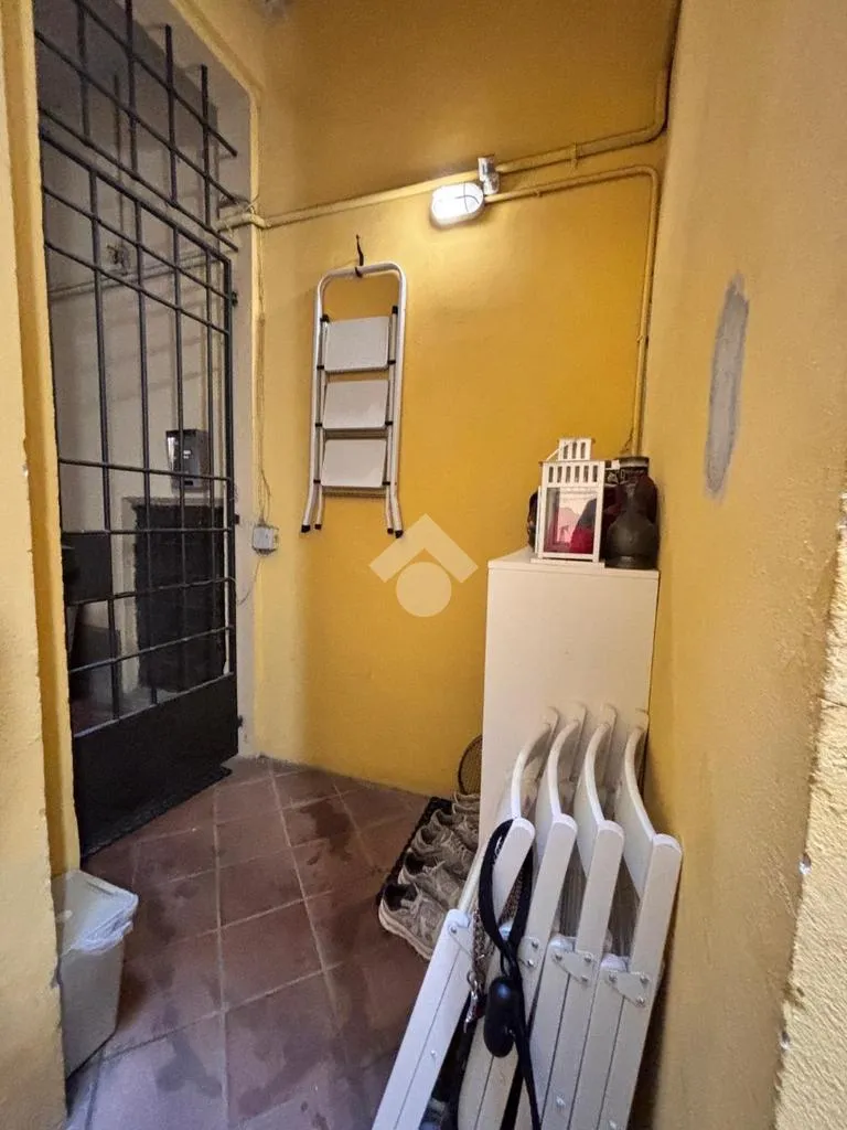 Esik - Renovated Ground Floor Flat in Bologna