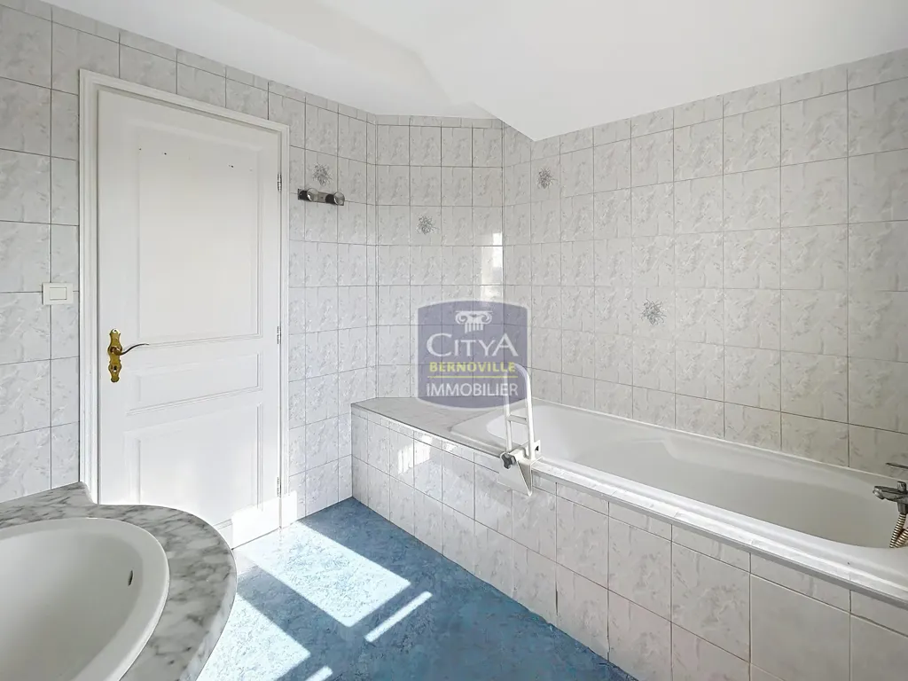 Salles de bain - Appartement Lumineux avec Balcon à Saint-Quentin