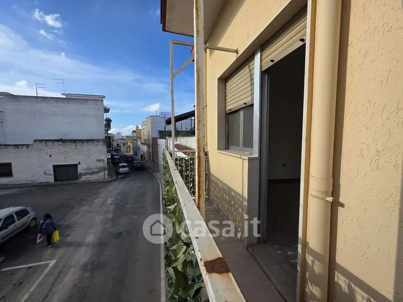 Rõdu - Three-Bedroom Flat with Balcony in Monteiasi