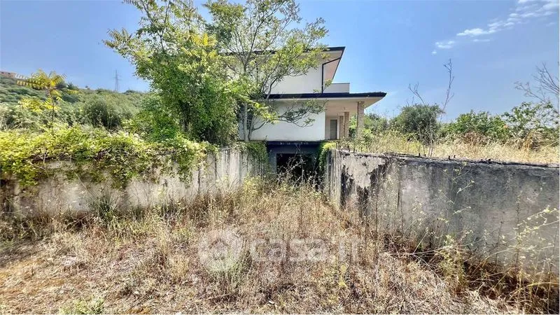 Jardin - Villa with Pool in Castrovillari
