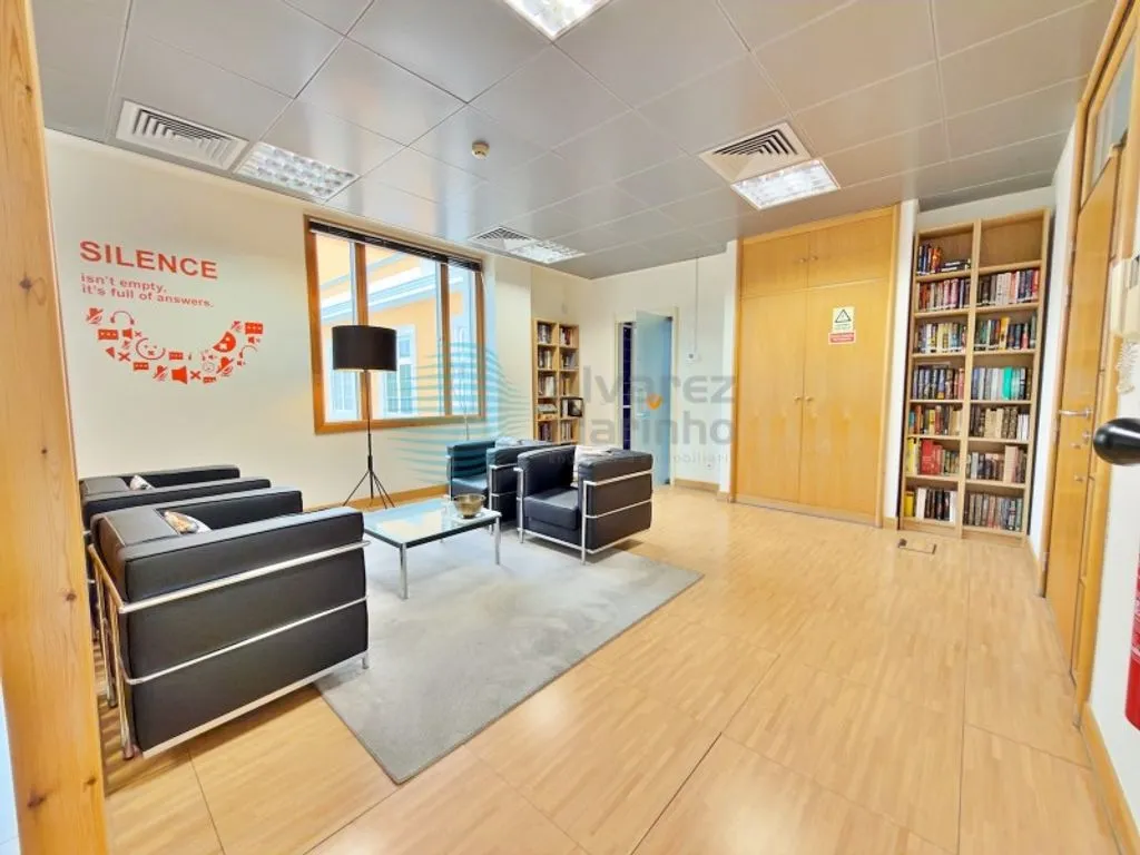 Office - Office with Air Conditioning in Campo Grande, Lisbon