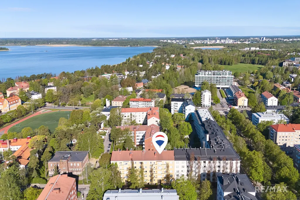 Õhuvaade - Modern Flat with Garden Access in Munkkiniemi