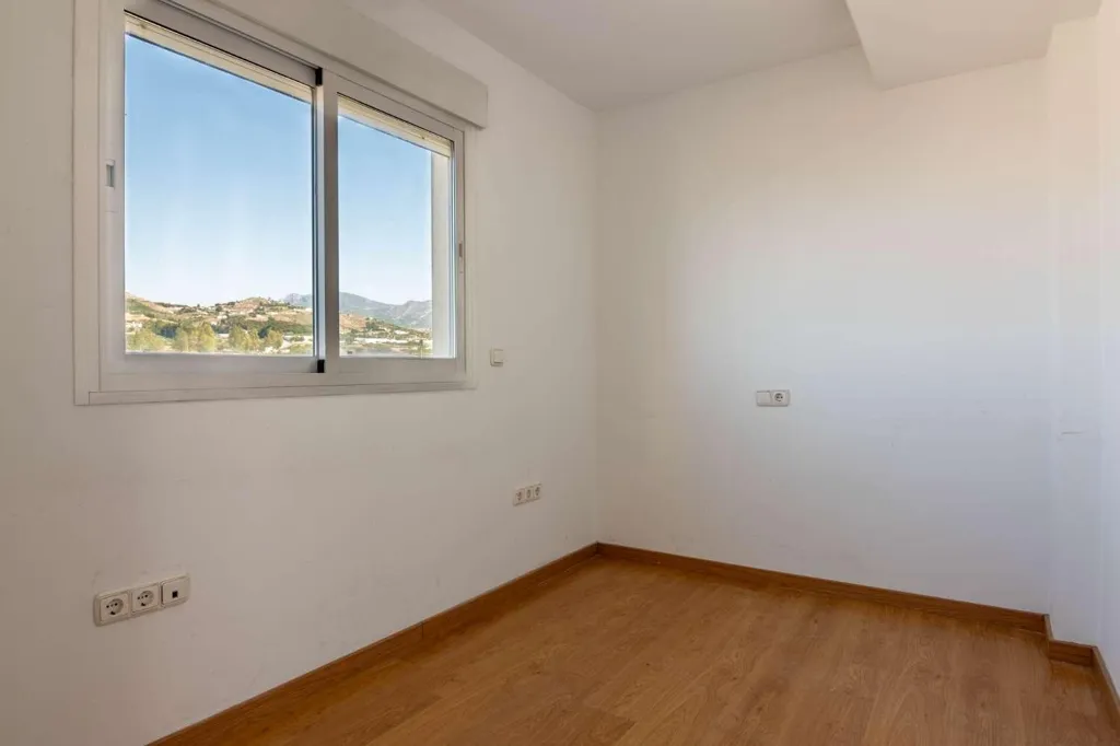 Pièces - Penthouse with Terrace in Salobreña Centro