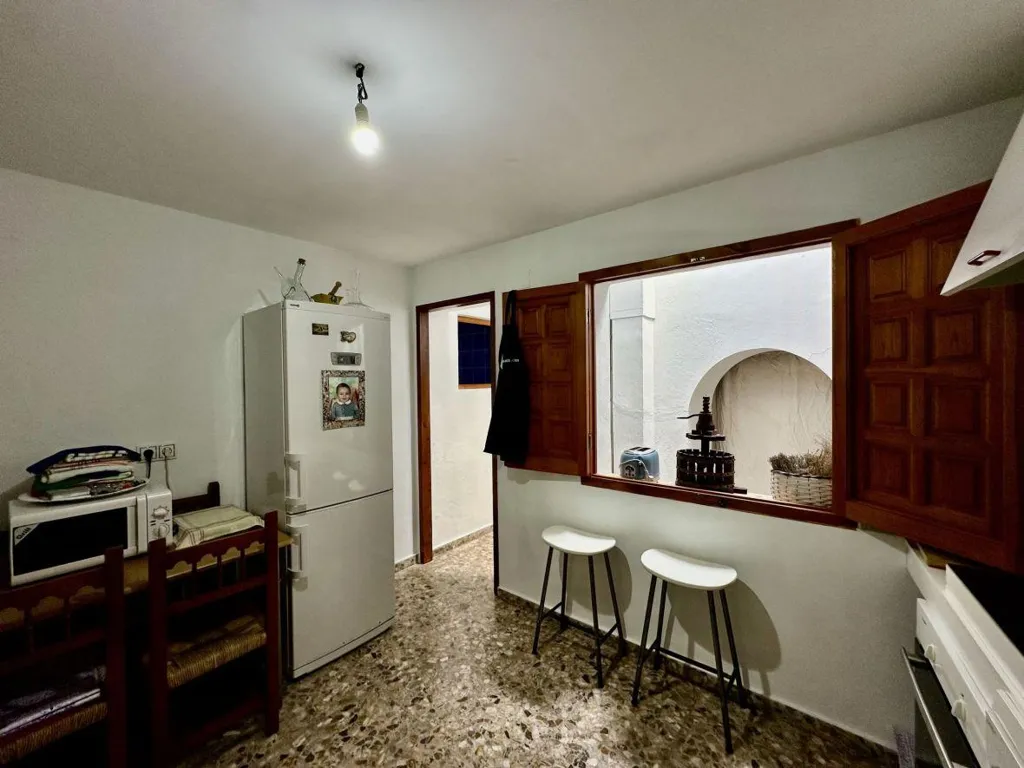Cucina - Renovated House with Pool in Polop's Historic Centre
