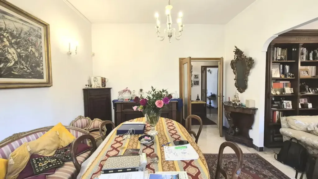 Söögituba - Classical Apartment with Balcony in Florence