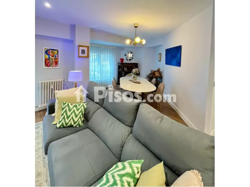 Living Room - Modern Flat with Balcony in León