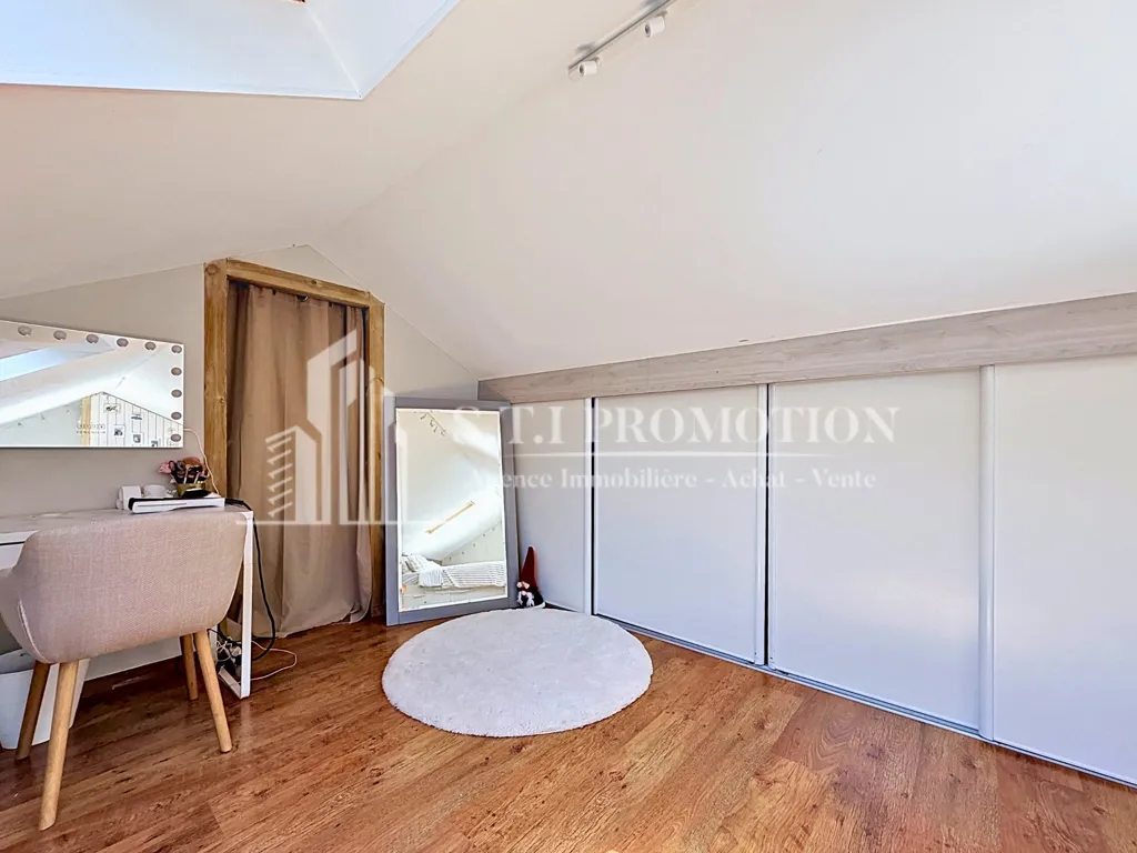 Stanze - House with Pool in Tiercelet