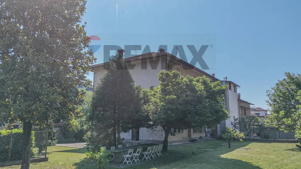 Garden - Villa with Garden near Municipio