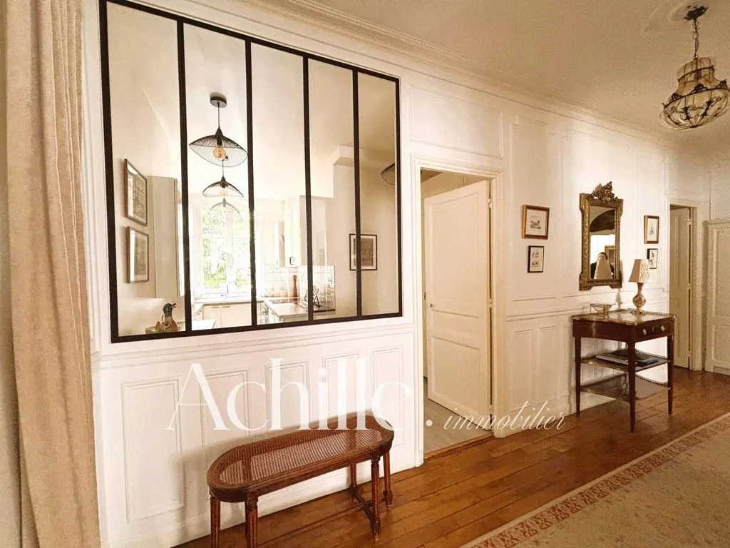 Entrée - Appartement de Luxe avec Cheminée à Auteuil, Paris