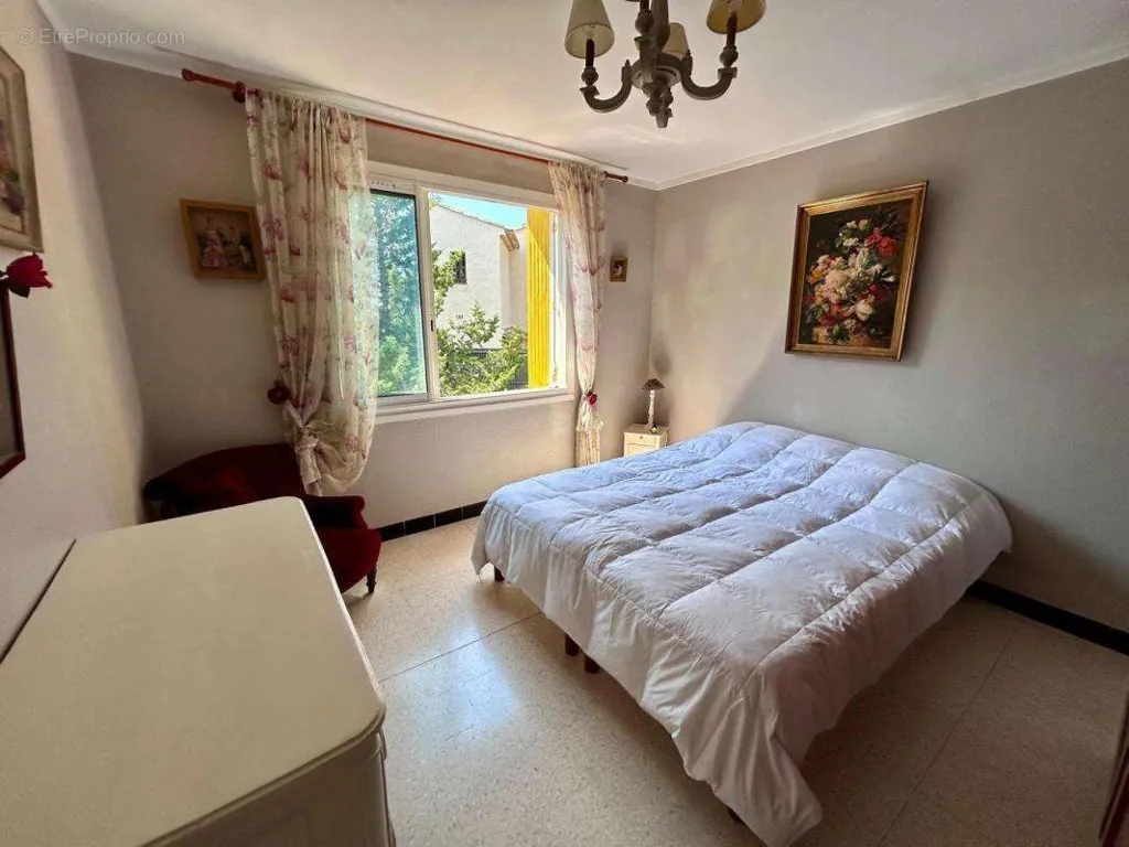 Magamistoad - Spacious 2-Bedroom with Sea View in Saint-Aygulf