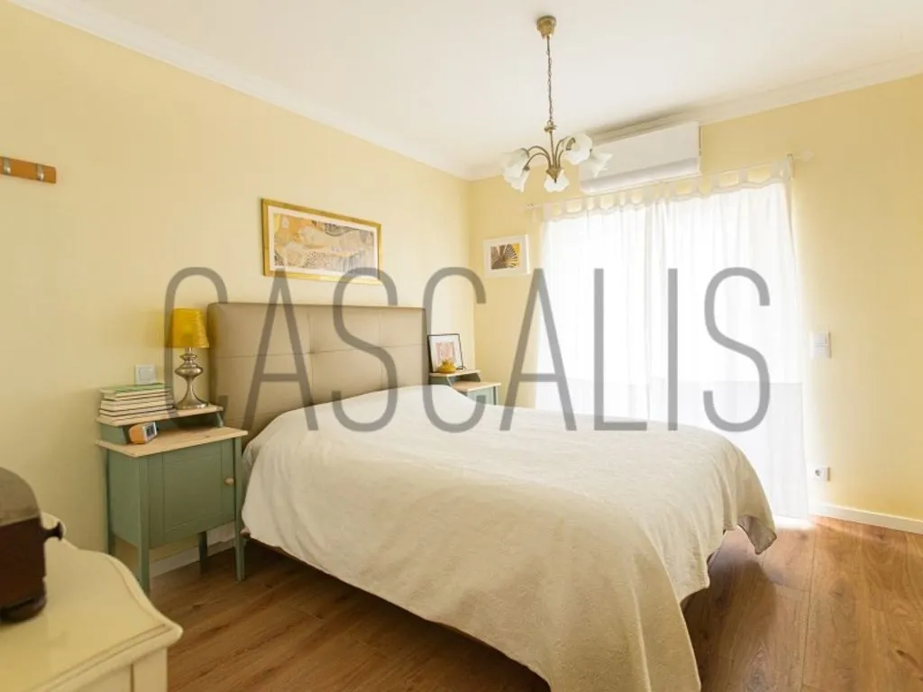 Chambres - Luxury Semidetached House with Terrace in Cascais