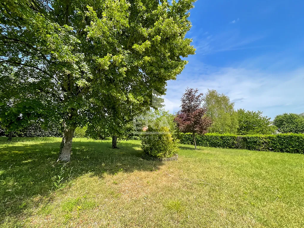 Jardin - Maison de Plain-Pied avec Jardin à Étampes