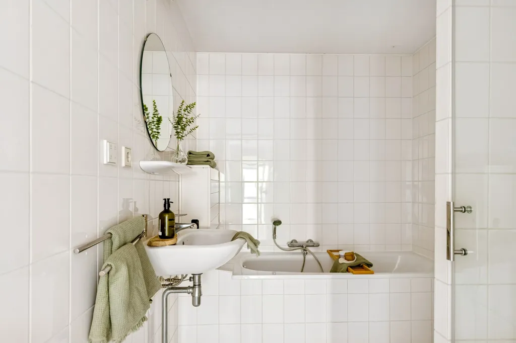 Vannitoad - Corner Gallery Flat with Balcony in Filmwijk