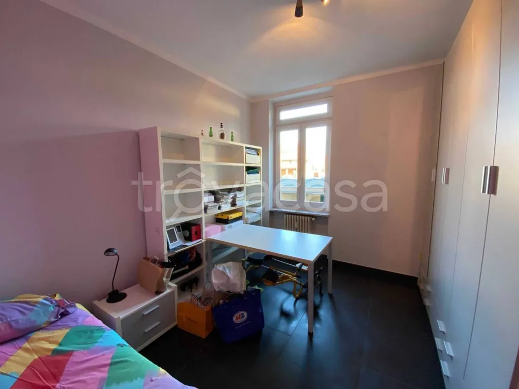 Chambres - Rear-Facing Apartment with Balcony in Saluzzo