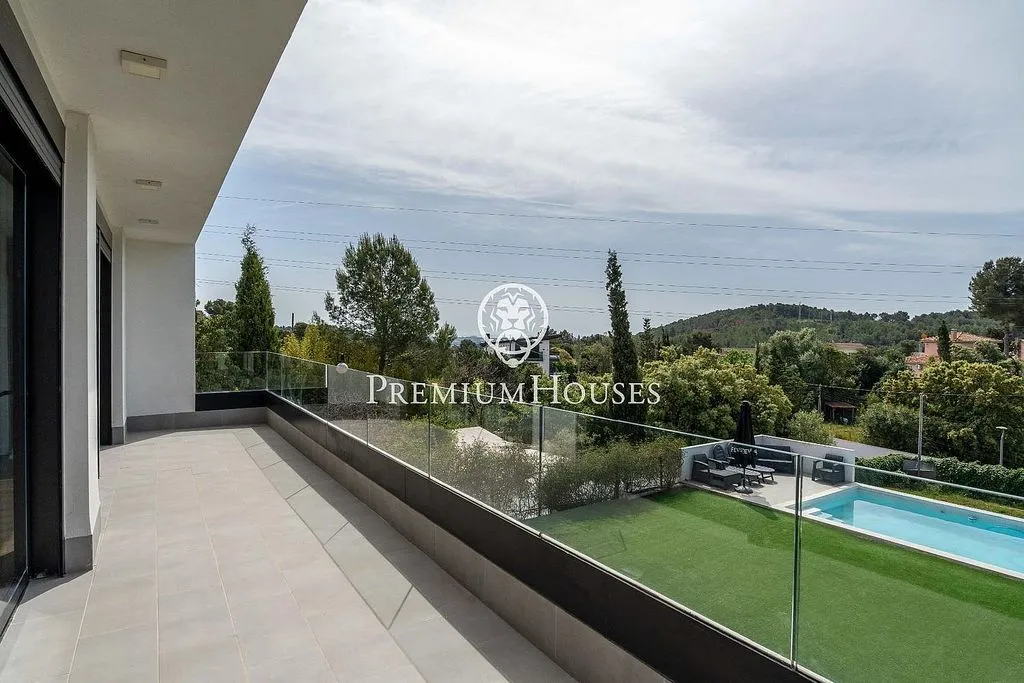Piscine - Contemporary House with Pool in Gavà