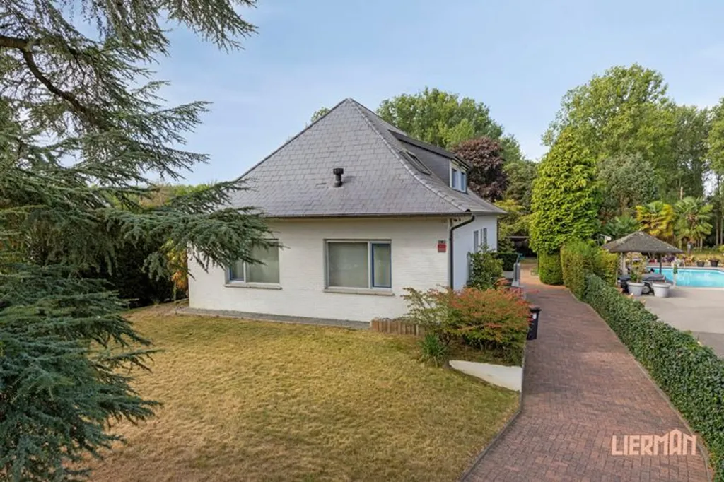 Esterno - Renovated House with Pool in Erembodegem