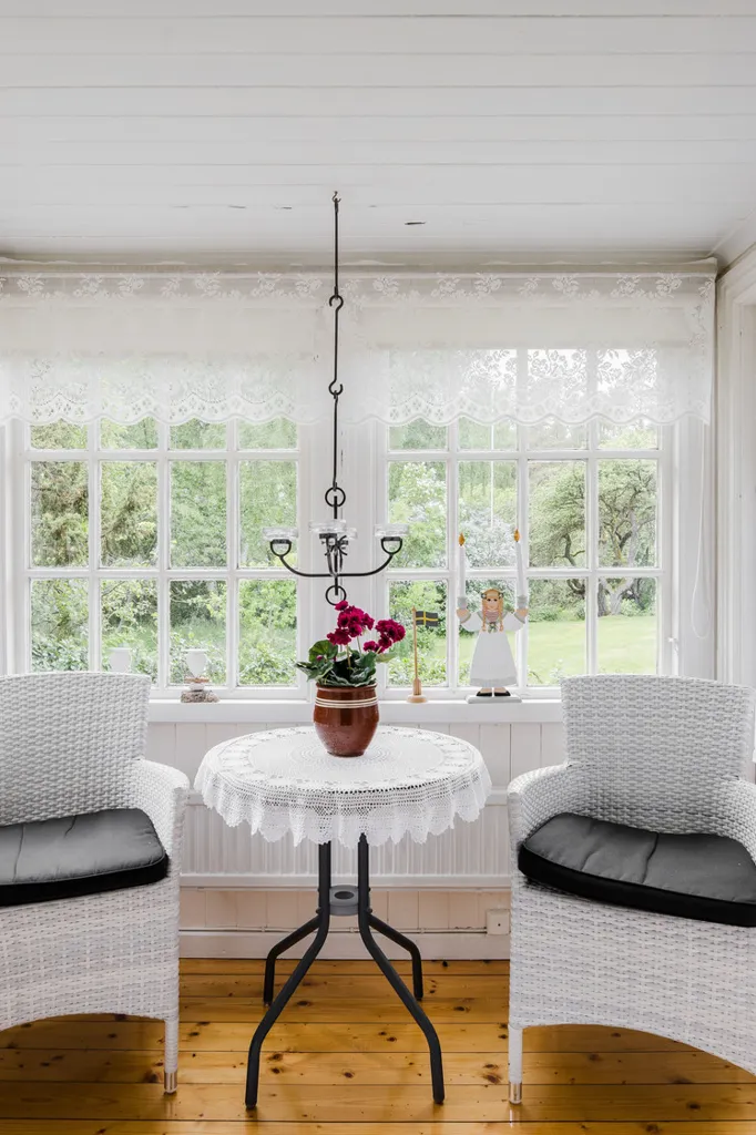 Sala da pranzo - Cottage with Loft Bed in Kållandsö
