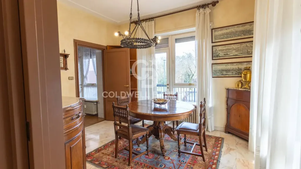 Salle à manger - Apartment with Balcony in Vanchiglietta, Turin