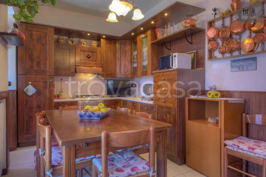 Söögituba - Apartment with Balcony in Mondovì