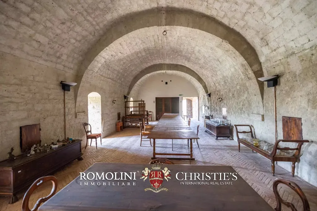 Söögituba - Medieval Castle with Panoramic Views in Val d'Orcia