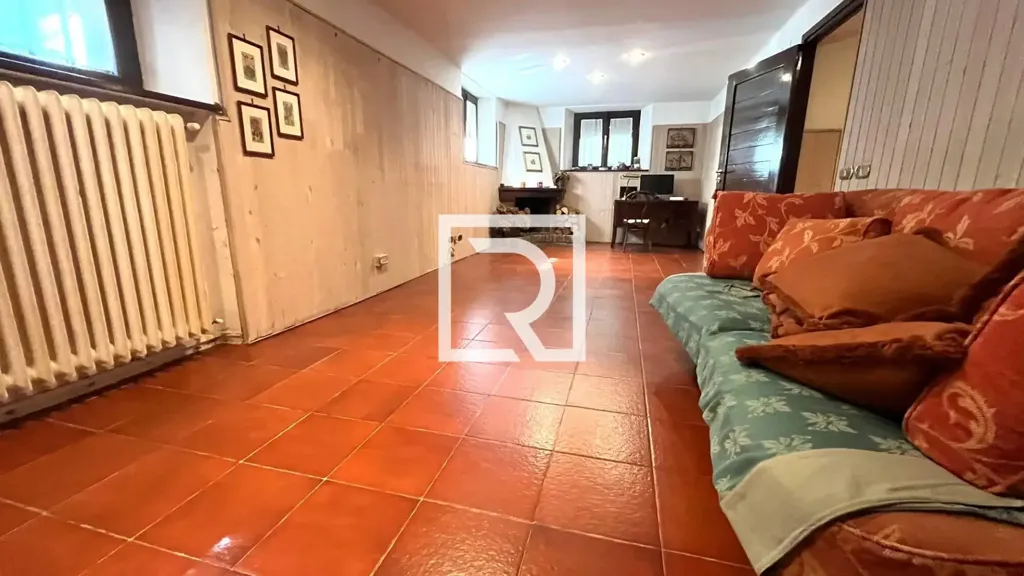 Soggiorno - Semi-detached House with Private Garden in Ravenna