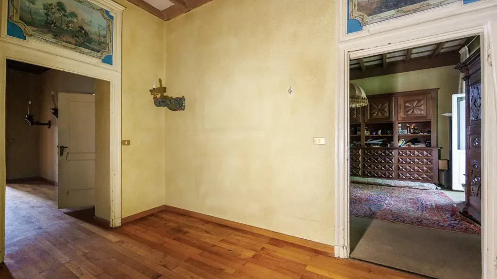 Entrée - Historic Apartment with Panoramic Terrace in Turin