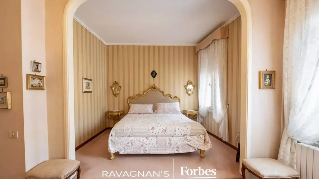 Bedrooms - 10-Room Apartment with Canal View in Venice
