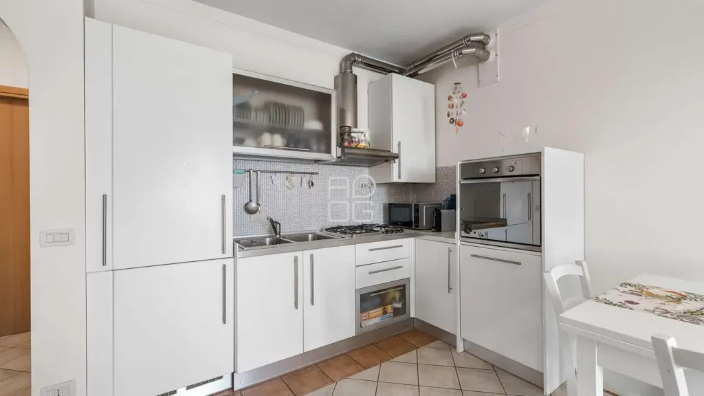 Cuisine - Trilocale with Lake View in Polpenazze