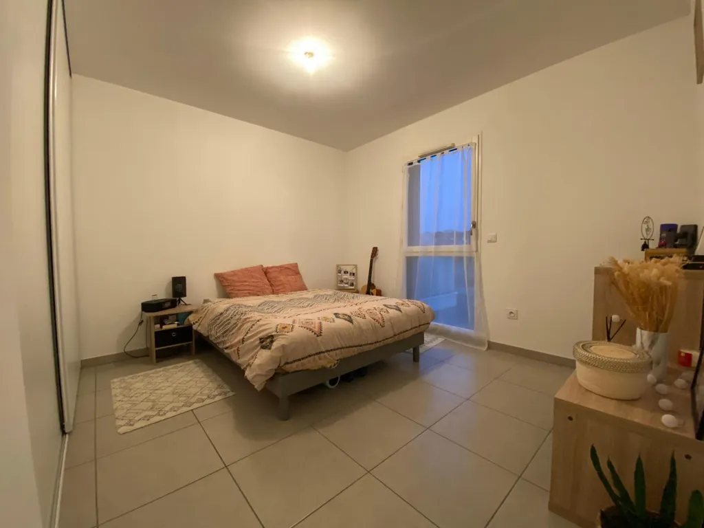 Camere da letto - Modern Flat with Balcony in Valence