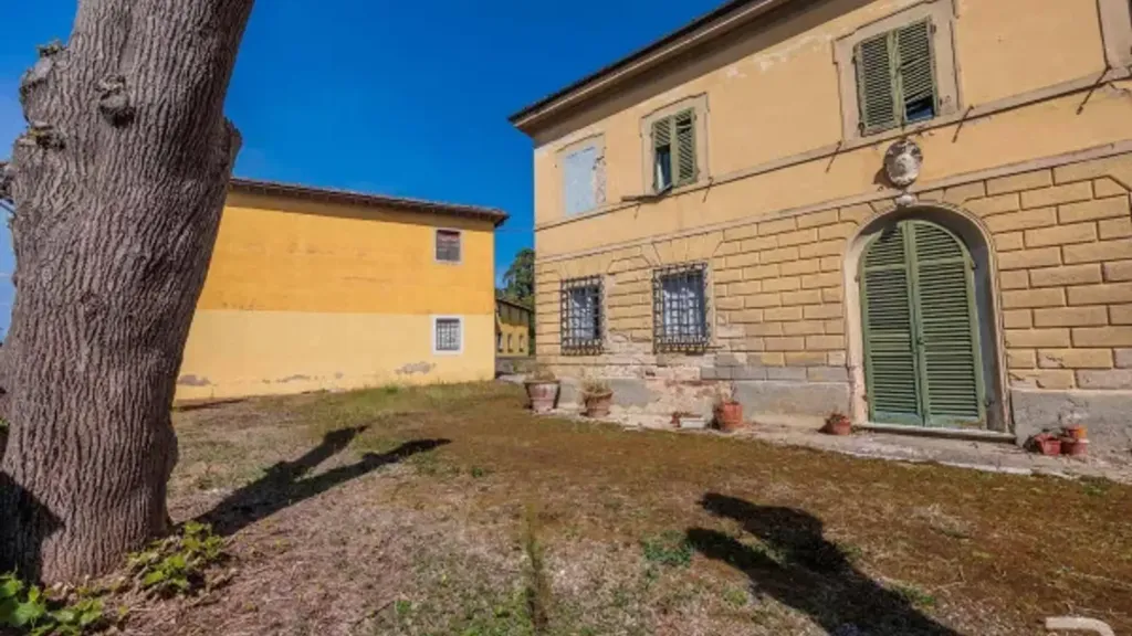 Välivaade - Historic Rustico with Private Chapel in Crespina Lorenzana