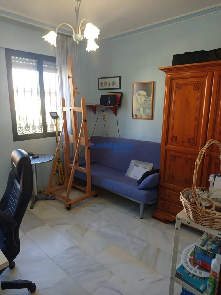 Office - Independent Chalet with Pool in Cerros de Montequinto