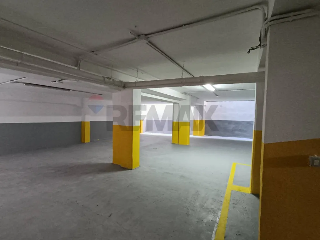 Garaaž - Garage Parking Space in Bari - San Pasquale