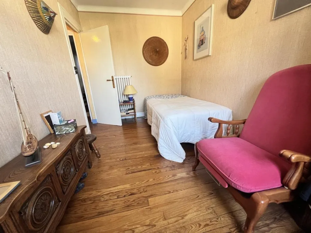 Bedrooms - 1950s House with Garden in Lanveur