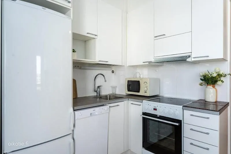 Cuisine - Modern Studio with Balcony in Linnanmaa, Oulu